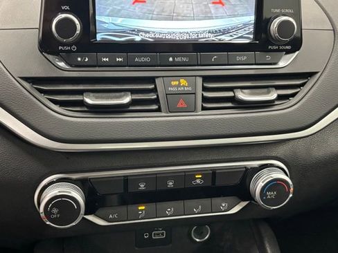 Used 2024 Nissan Altima 2.5 S image 22