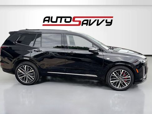 Used 2025 Cadillac XT6 Sport w/ Technology Package AWD/4WD image 8