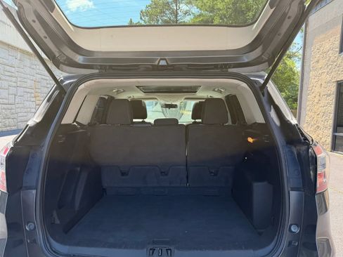 Used 2017 Ford Escape SE w/ Equipment Group 201A FWD image 37