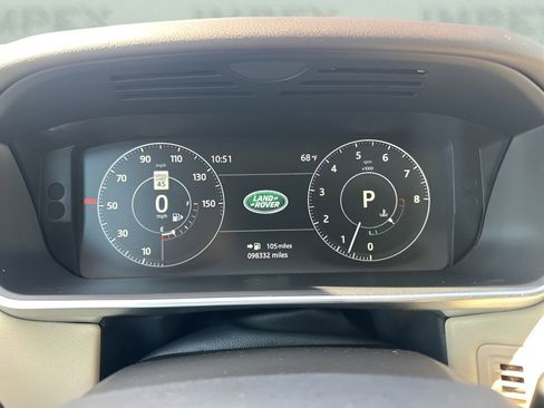 Used 2017 Land Rover Range Rover Sport HSE image 25
