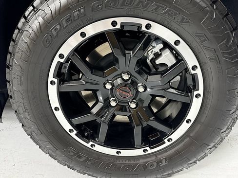 Used 2026 Nissan Pathfinder Rock Creek AWD/4WD image 32