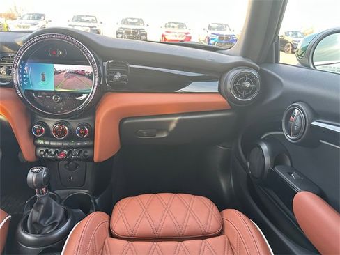 Used 2024 MINI Cooper Convertible w/ Signature Upholstery Package image 28