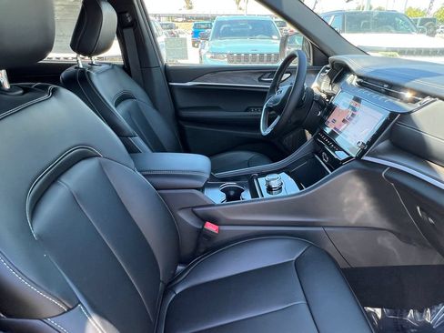 New 2026 Jeep Grand Cherokee L Limited w/ Limited Altitude Package RWD image 14