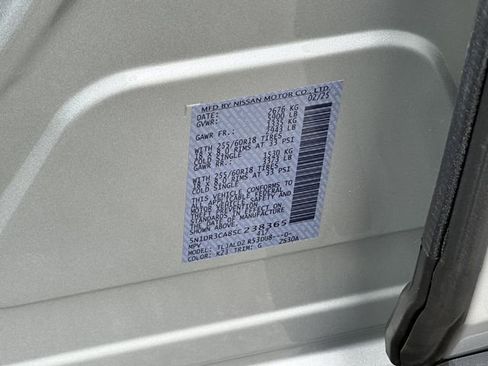 Certified 2025 Nissan Pathfinder SL FWD image 34