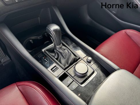 Used 2022 MAZDA MAZDA3 s image 23