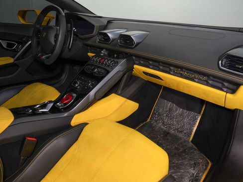 Used 2015 Lamborghini Huracan LP 610-4 AWD/4WD image 28