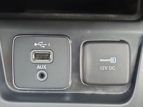 Used 2021 Jeep Cherokee Limited w/ Trailer Tow Group image 20