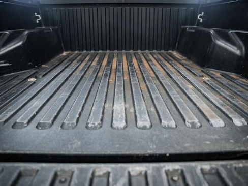 Used 2019 Toyota Tacoma TRD Sport image 25