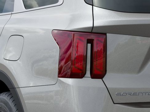 New 2026 Kia Sorento LX FWD image 11