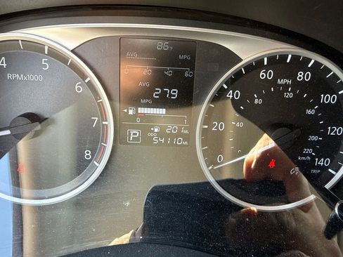 Used 2022 Nissan Versa S FWD image 22