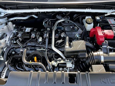 New 2026 Nissan Kicks SV image 11