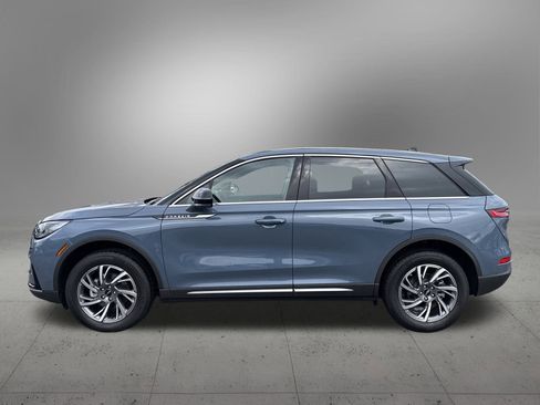 Used 2025 Lincoln Corsair FWD w/ Equipment Group 101A image 2