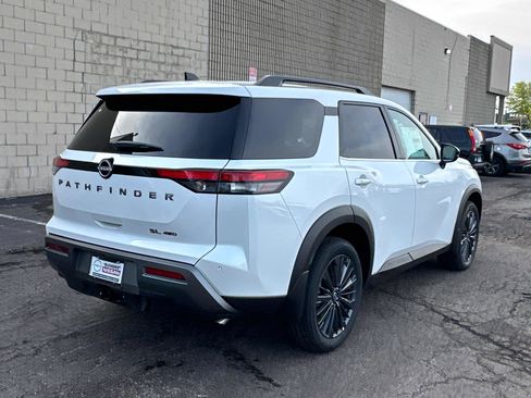 New 2026 Nissan Pathfinder SL AWD/4WD image 4