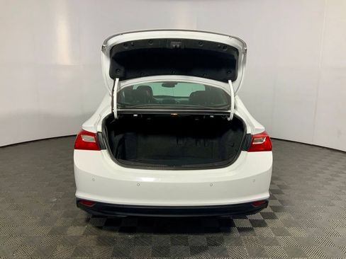 Used 2017 Chevrolet Malibu Hybrid w/ Leather Package FWD image 14