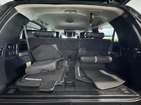 Used 2018 Toyota Sequoia TRD Sport image 38