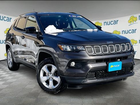 Used 2022 Jeep Compass Latitude w/ Mopar Graphics Package image 1