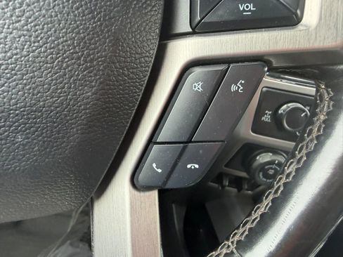 Used 2019 Ford F150 Platinum w/ Equipment Group 701A Luxury AWD/4WD image 16