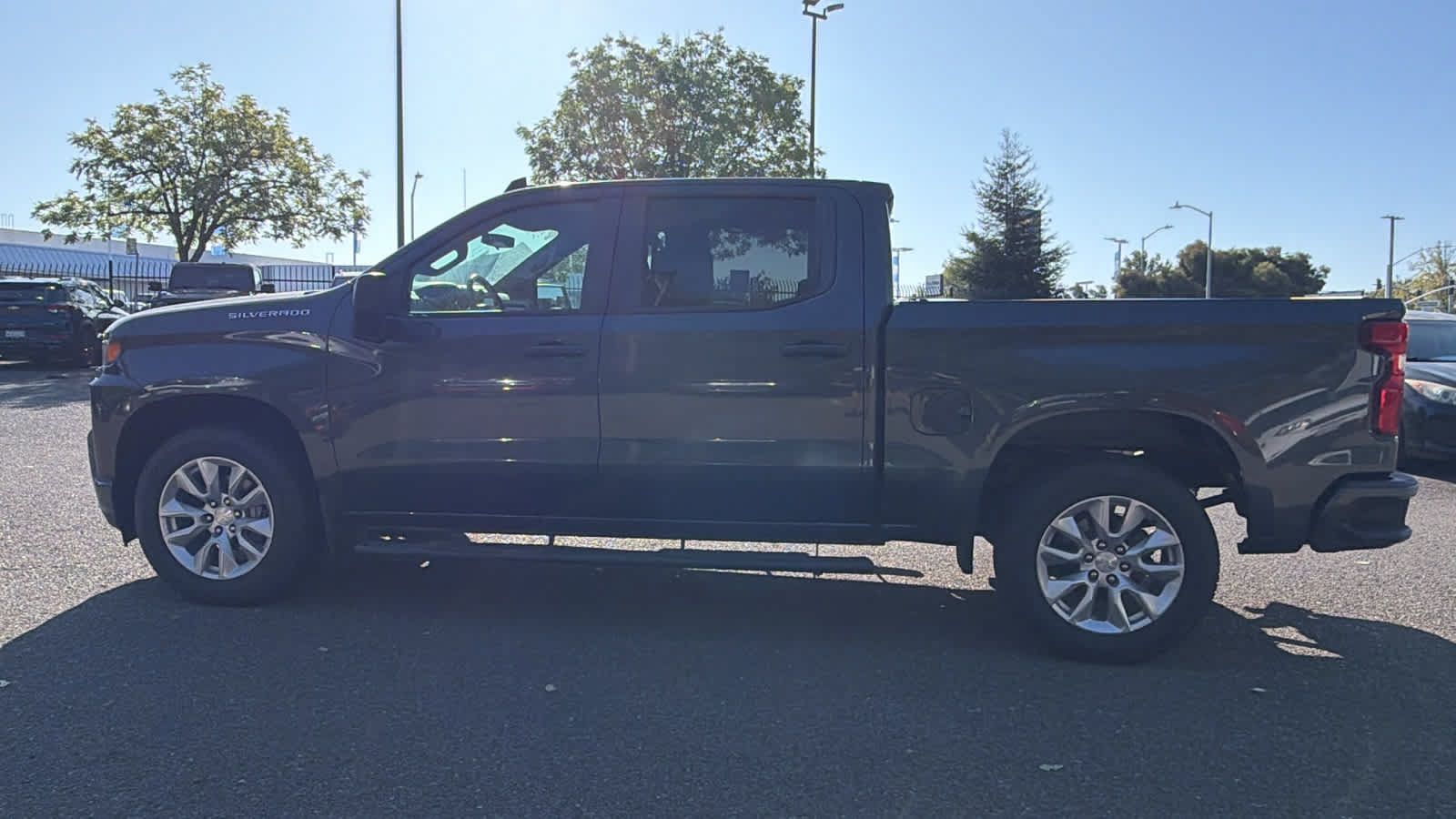 Used 2021 Chevrolet Silverado 1500 Custom RWD image 8
