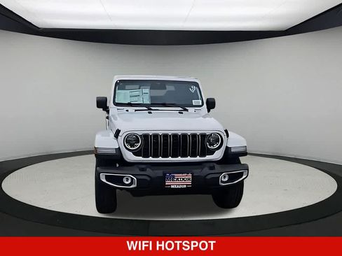 New 2026 Jeep Gladiator Sport AWD/4WD image 3