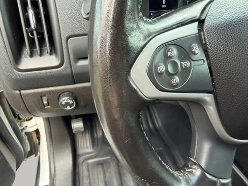 Used 2022 Chevrolet Colorado LT w/ Fleet Safety Package RWD image 15
