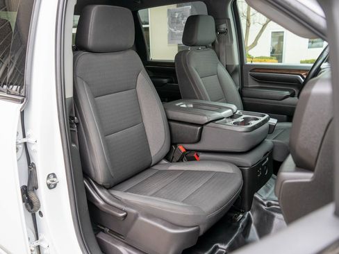 Used 2024 GMC Sierra 3500 SLE w/ SLE Convenience Package image 9