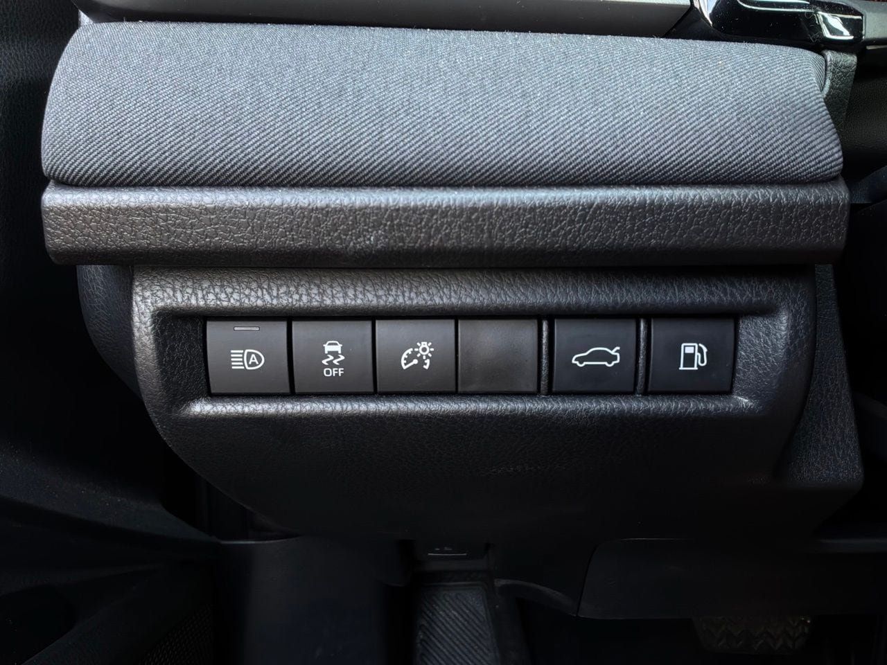 Used 2026 Toyota Camry LE FWD image 24