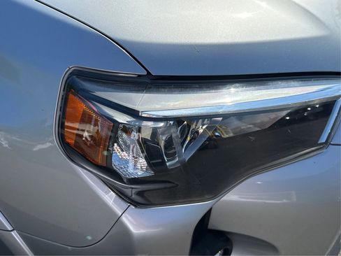 Used 2021 Toyota 4Runner TRD Off-Road Premium w/ Moonroof Package AWD/4WD image 28