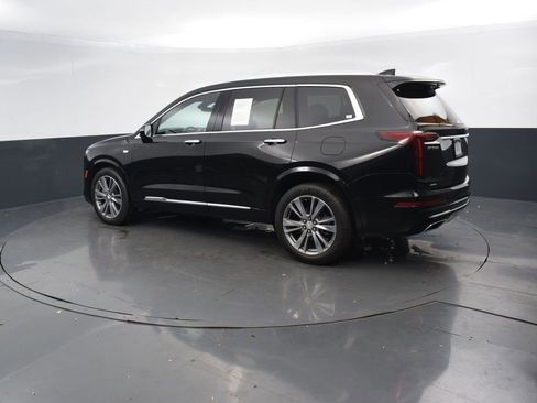Used 2020 Cadillac XT6 Premium Luxury image 3