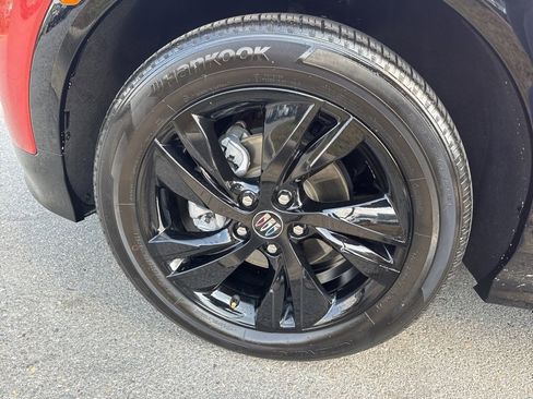 Used 2024 Buick Encore GX Sport Touring w/ Comfort Package image 33