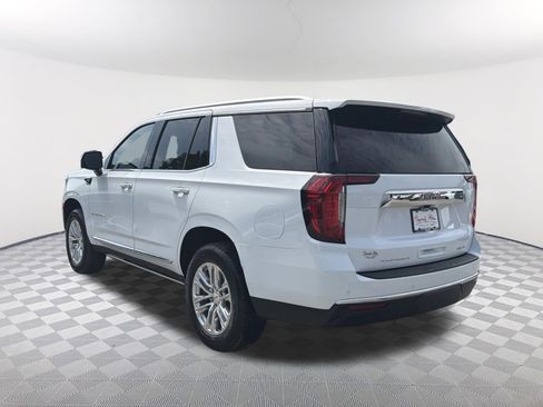Used 2023 GMC Yukon SLT w/ SLT Luxury Package RWD image 3