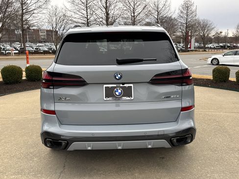 New 2026 BMW X5 xDrive50e w/ Executive Package image 4