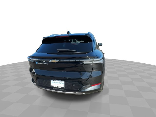 Used 2024 Chevrolet Equinox EV LT AWD/4WD image 2