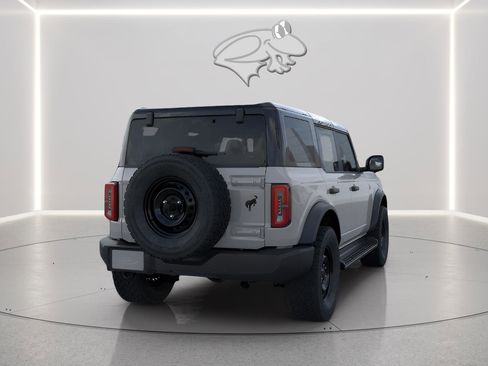 New 2026 Ford Bronco Outer Banks image 6