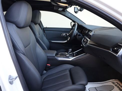 Used 2019 BMW 330i Sedan w/ Driving Assistance Package RWD image 30