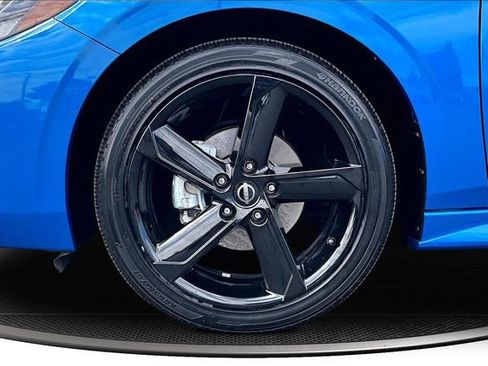 Certified 2024 Nissan Sentra SR image 32