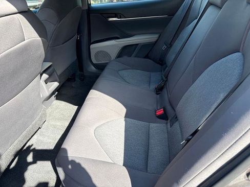 Used 2018 Toyota Camry LE FWD image 25