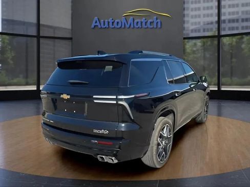 Used 2025 Chevrolet Traverse High Country w/ LPO, Floor Liner Package AWD/4WD image 10
