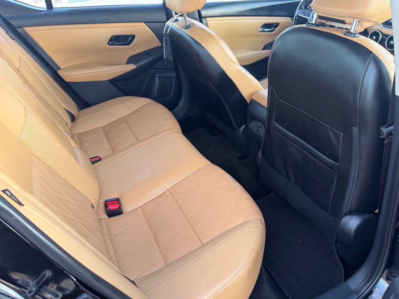 Certified 2025 Nissan Sentra SV w/ SV Premium Package FWD image 37