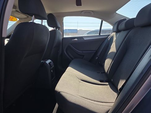 Used 2015 Volkswagen Jetta SE FWD image 22