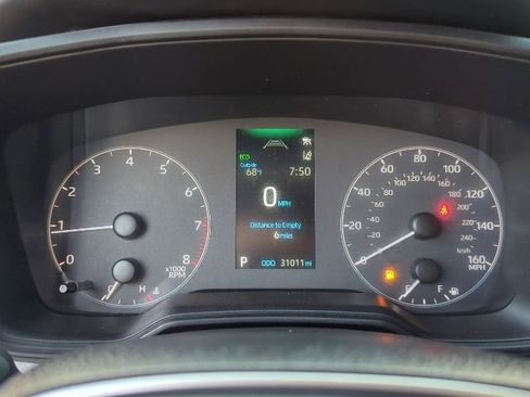 Used 2024 Toyota Corolla SE image 10