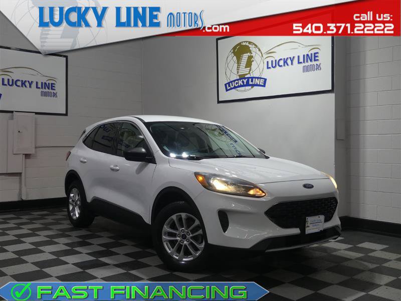 Used 2022 Ford Escape SE w/ Cold Weather Package AWD/4WD image 1