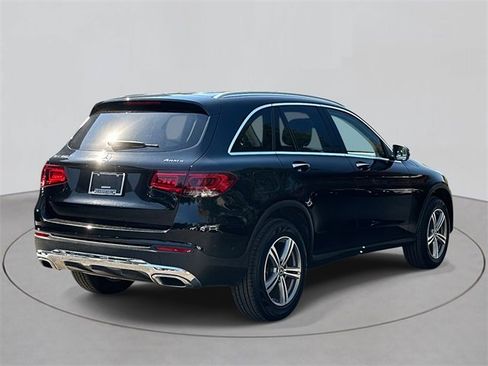 Certified 2022 Mercedes-Benz GLC 300 4MATIC image 4