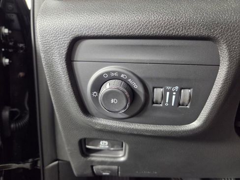 New 2026 Jeep Grand Cherokee L Limited w/ Limited Altitude Package RWD image 15