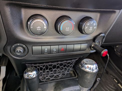 Used 2017 Jeep Wrangler Unlimited Sport w/ Quick Order Package 24S image 14