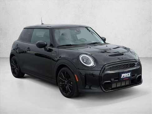 Used 2024 MINI Cooper S w/ Signature Upholstery Package FWD image 3