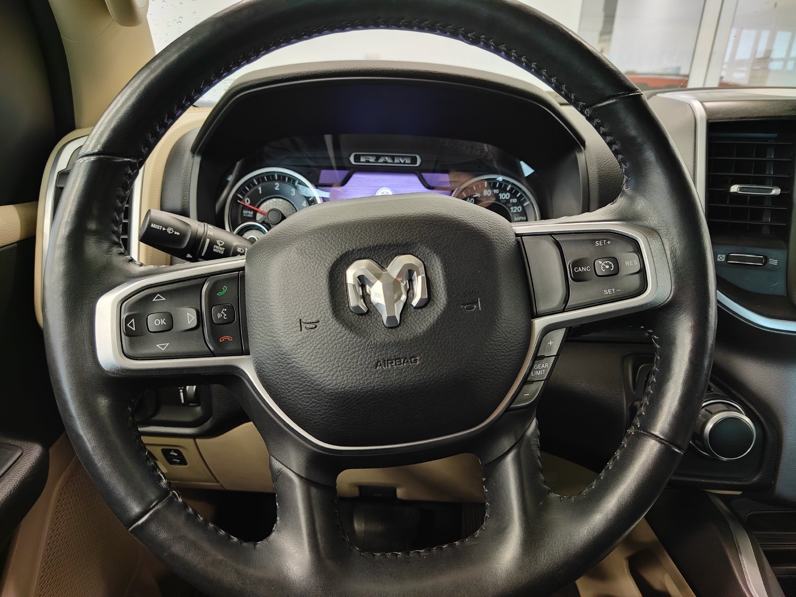 Used 2020 RAM 1500 Big Horn AWD/4WD image 14