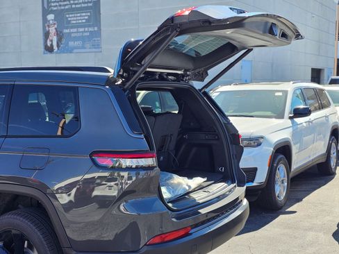 New 2026 Jeep Grand Cherokee L Limited image 8