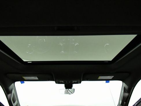 Used 2022 GMC Sierra 1500 Denali w/ Technology Package image 25