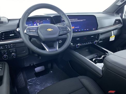 New 2025 Chevrolet Tahoe LS AWD/4WD image 2