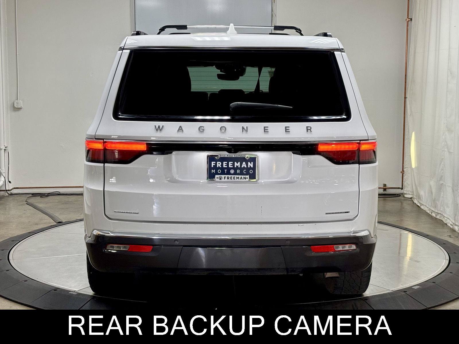 Used 2022 Jeep Wagoneer Series I AWD/4WD image 8